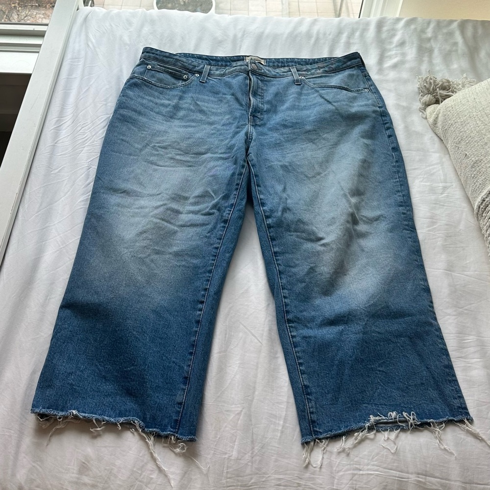 Madewell size 22 wide leg vintage cut cropped jeans